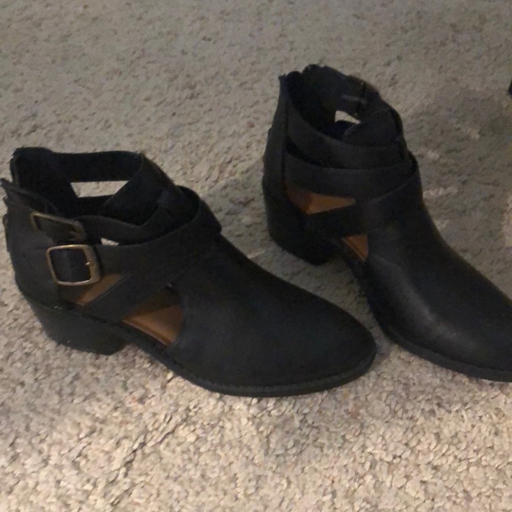 Black booties. Brand new.